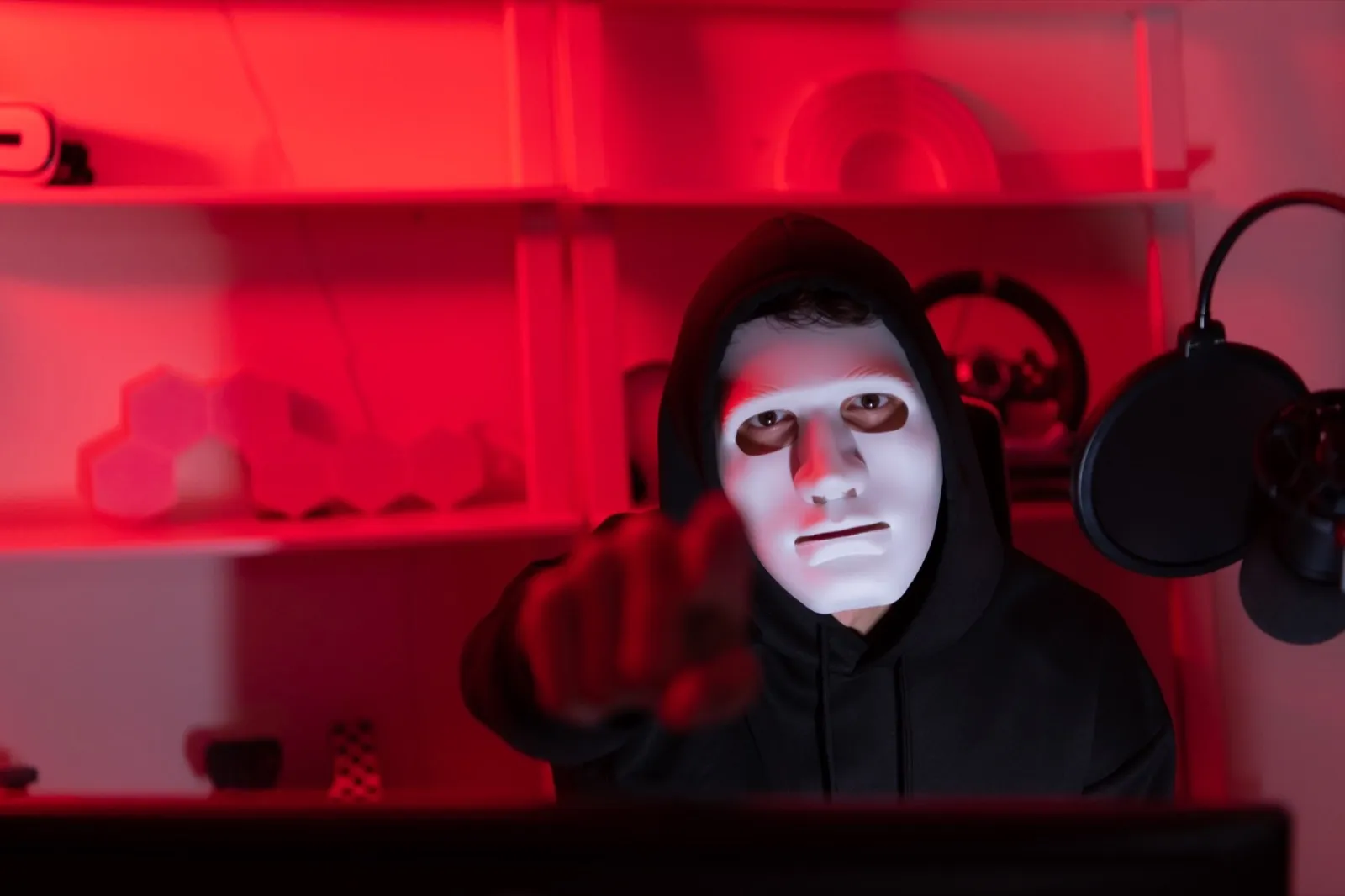 This is the face of a hacker who is knowledgeable with operating systems and other programs.